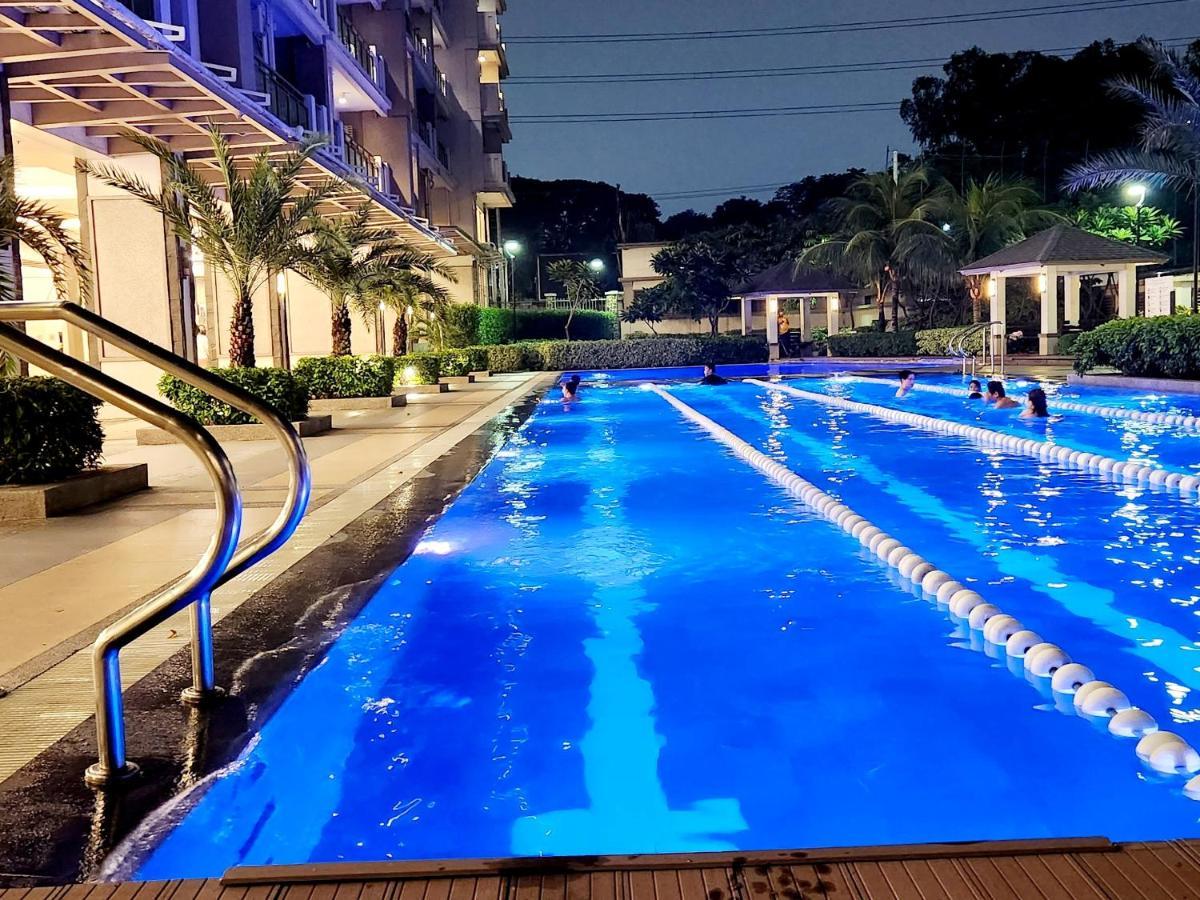Casa Antonio At Fairway Terraces Family Penthouse 2Br Wi-Fi Nr Golf, Airport, Fort Bgc Manila Exterior photo