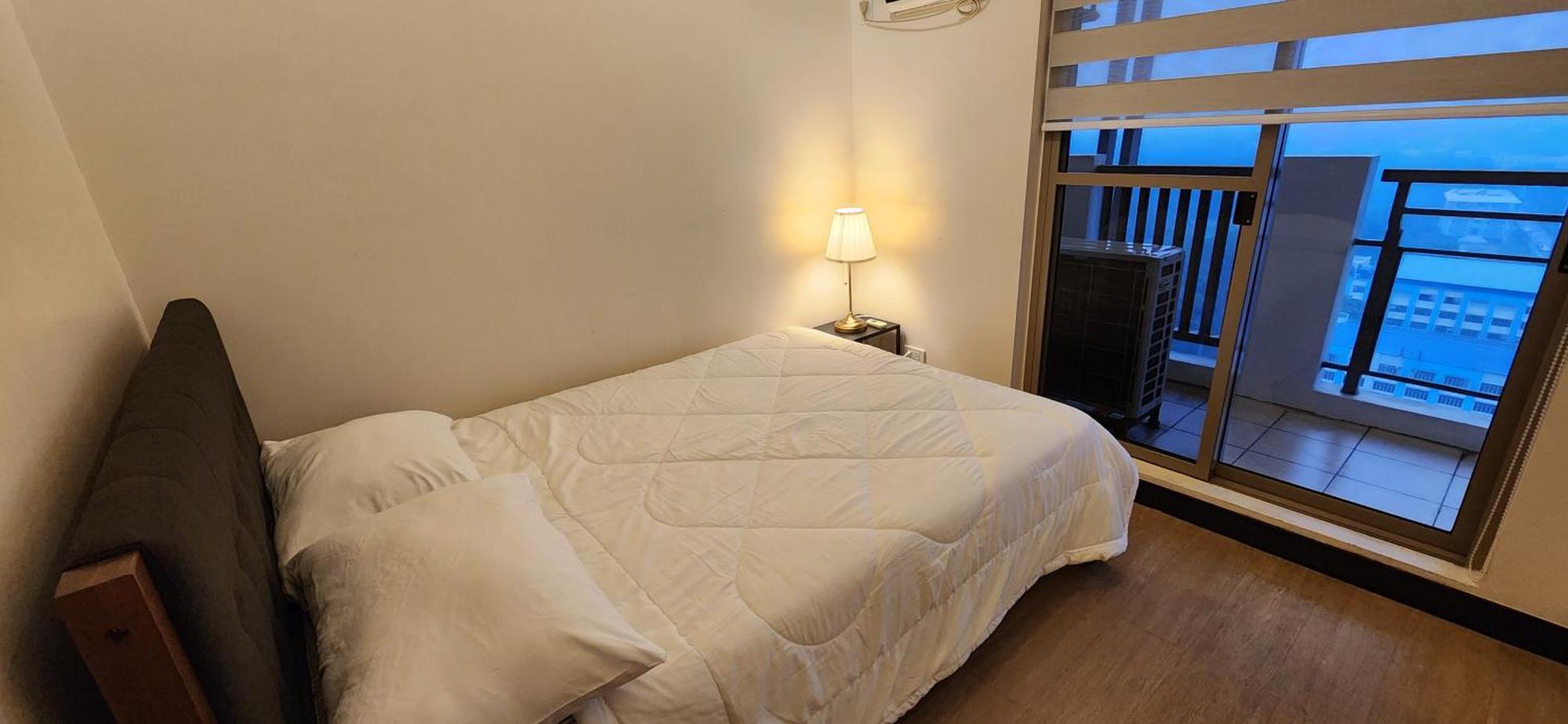 Casa Antonio At Fairway Terraces Family Penthouse 2Br Wi-Fi Nr Golf, Airport, Fort Bgc Manila Exterior photo